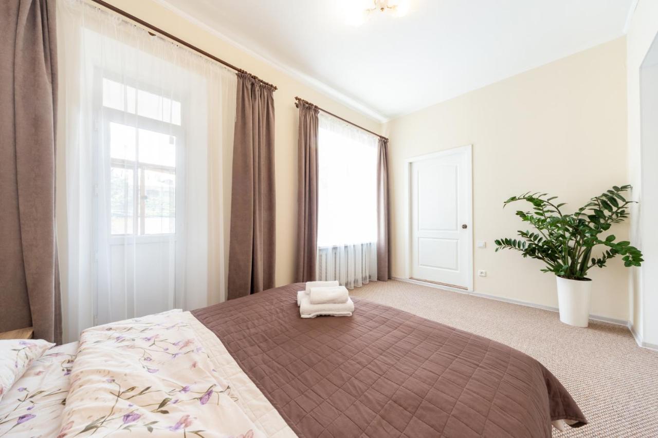 Apartment Center Of Odessa Exterior foto